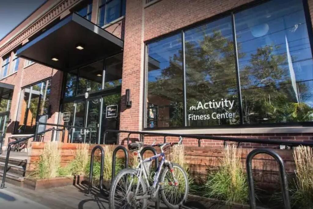 Peachy Paradise In East Rock Near Dt/Yale New Haven Exterior photo